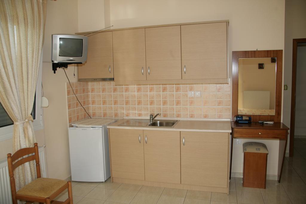 Elanthi Hostel kastoria Zimmer foto