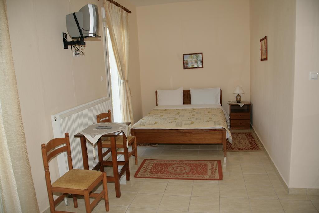 Elanthi Hostel kastoria Zimmer foto